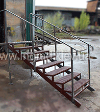 Классическая маршевая лестница из металла Киев
