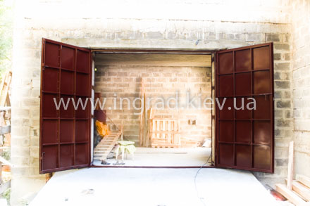 Ворота распашные из металла для гаража в Киеве цена